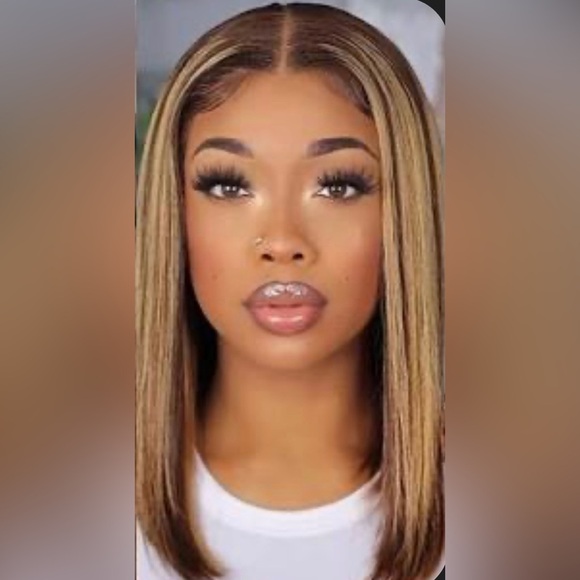 Long Straight Middle Part Dark Roots Golden Blonde Highlights Lace Front Wigs. - Picture 1 of 5